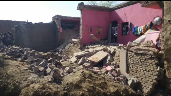 एक घंटे की मशक्कत के बाद बाहर निकाला