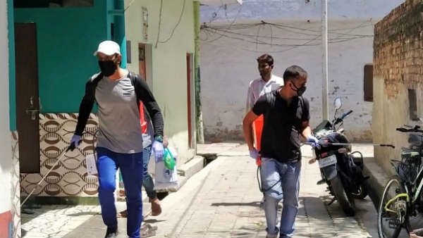 खुद ही खरीद डाली फॉगिंग मशीन खुद ही खरीद डाली फॉगिंग मशीन