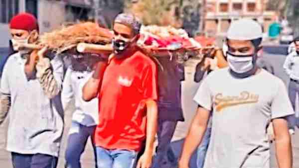  इंदौर में भी दिखी थी ऐसी तस्वीर