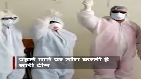 गूंज रहे भारत माता के जयकारे 