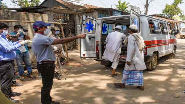 67 देशों के 2,041 नागरिक पहुंचे थे