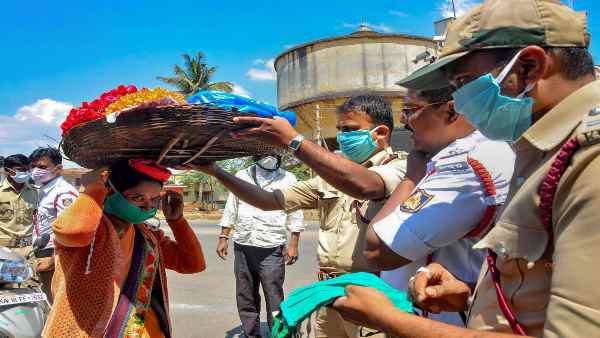 कंस्ट्रक्शन और कुछ स्वरोजगार को मंजूरी