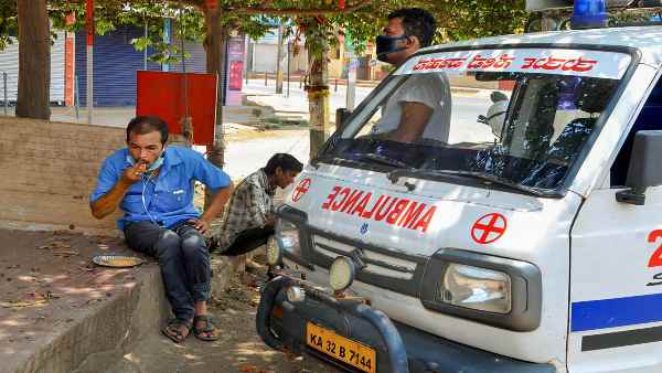 सार्वजनिक यातायात में कोई छूट नहीं