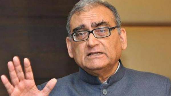 लोग खूब प्रतिक्रिया दे रहे हैं लोग खूब प्रतिक्रिया दे रहे हैं