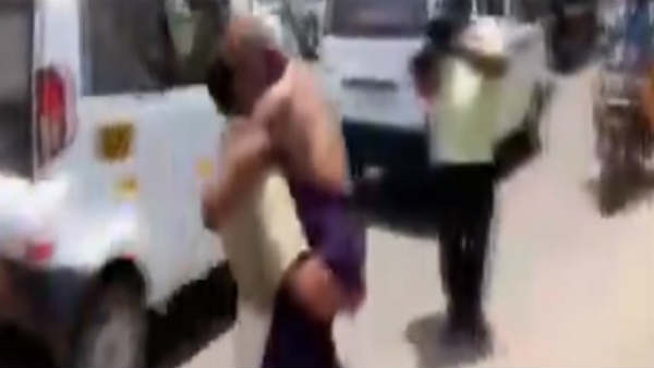 हॉस्‍पिटल में पेपर भी दिखाए फिर भी पुलिस ने मना कर दिया