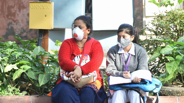 मास्क पहनना अनिवार्य किया गया मास्क पहनना अनिवार्य किया गया