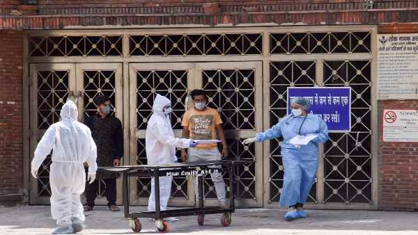 'हम कोविड से लड़ें या इन लोगों से डील करें।' 'हम कोविड से लड़ें या इन लोगों से डील करें।'