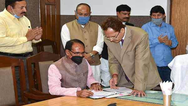 जान बचाना ज्यादा जरूरी-मध्य प्रदेश सीएम