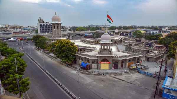 कम से कम कर्मचारियों में सुनिश्चित हो काम