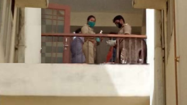 पीडियाट्रिक वॉर्ड में ड्यूटी पर तैनात थी नर्स