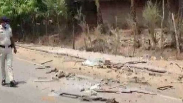 101 लोगों को हिरासत में लिया गया