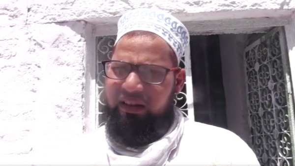  घर-घर के बाहर करवाई चस्पा