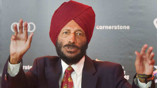 अस्‍पताल के आपातकालीन विभाग में 12 घंटे की शिफ्ट कर रही हैं मोना