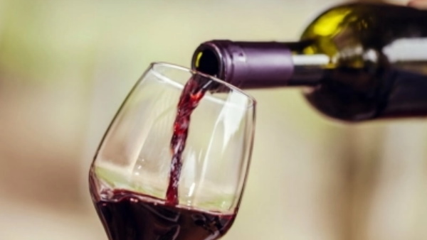 दुकानदारों को कर्फ्यू पास दिए जाए