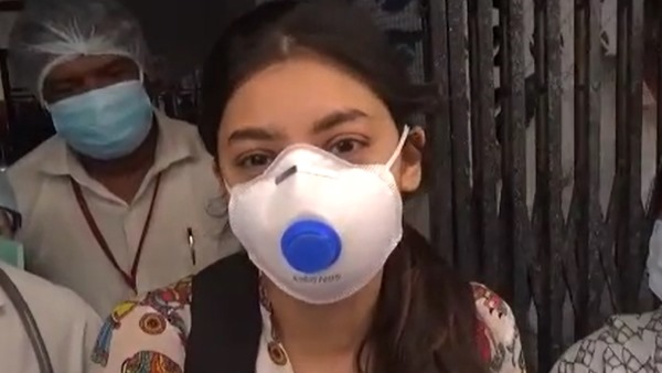 फ्रांस लौटी थीं मारिषा फ्रांस लौटी थीं मारिषा