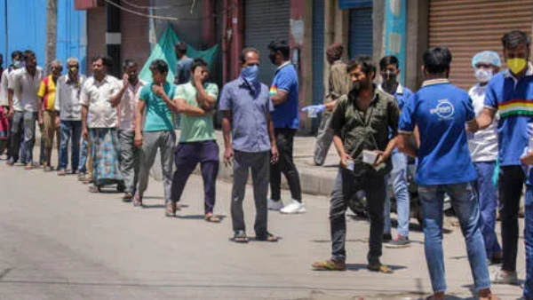 31,000 रूपए दान में दिए