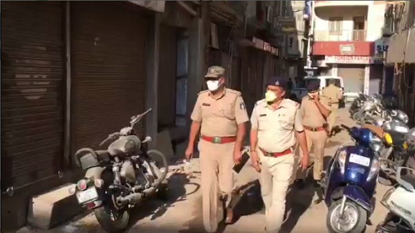 सब्जी काटने वाला चाकू घोंपा, अस्पताल में दम टूटा सब्जी काटने वाला चाकू घोंपा, अस्पताल में दम टूटा