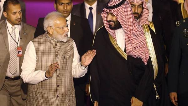 कच्चे तेल की कीमतें लगभग 20 डॉलर प्रति बैरल तक लुढ़क सकती हैं