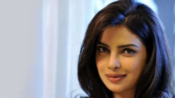 PC ने हेल्थकेयर वर्कर्स को 20,000 फुटवेअर्स भेजे