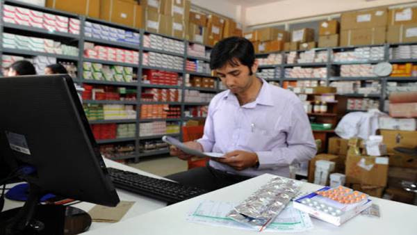 फार्मासिस्ट सामान्य ऑर्डरिंग पैटर्न का पालन करना जारी रखें 