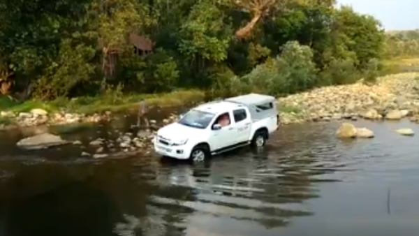 सोशल मीडिया पर सामने आया वीडियो