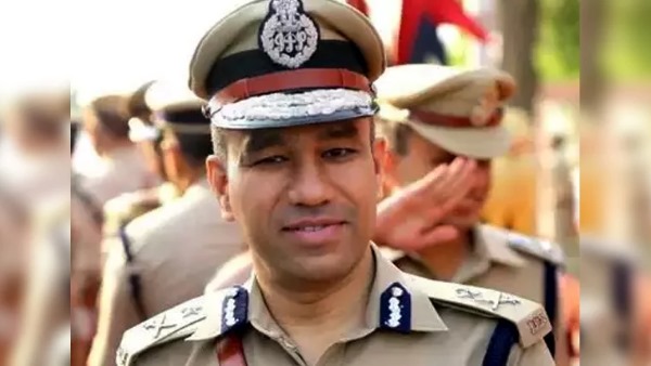 हास्य कलाकार अन्नू अवस्थी का किया जिक्र हास्य कलाकार अन्नू अवस्थी का किया जिक्र