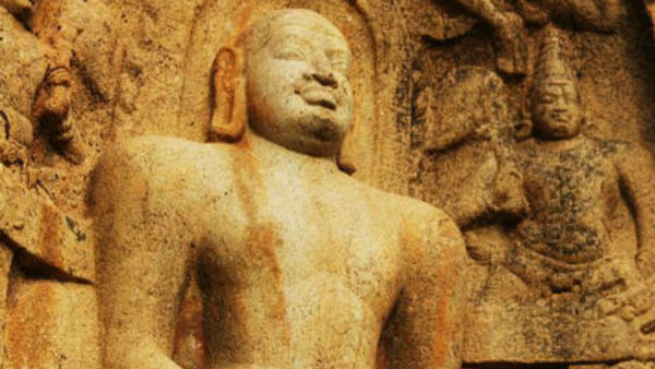 भगवान महावीर को 'वर्धमान', वीर', 'अतिवीर' और 'सन्मति' भी कहा जाता है