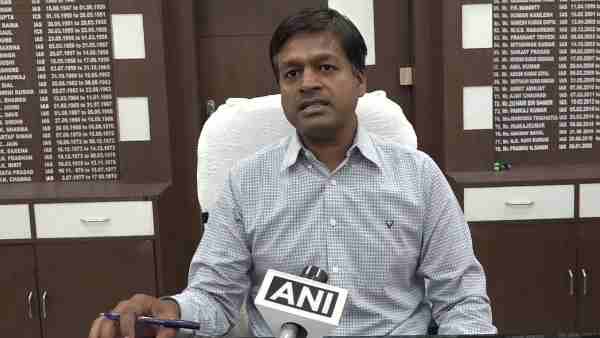 डीएम प्रभु एन सिंह ने जारी किए नए आंकड़ा डीएम प्रभु एन सिंह ने जारी किए नए आंकड़ा