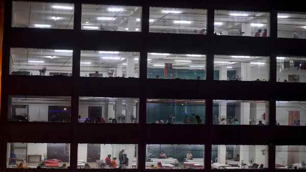 19 दिनों के लॉकडाउन की रणनीति के पीछे तीन लाख क्वारंटीन लोग 19 दिनों के लॉकडाउन की रणनीति के पीछे तीन लाख क्वारंटीन लोग