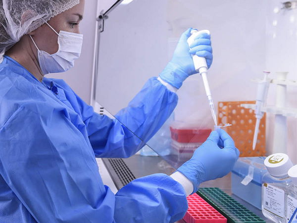 गले या नाक के अंदर से सैंपल लिया जाएगा