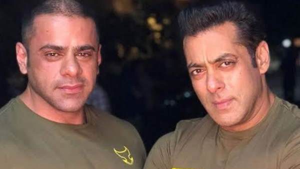 अब्दुल्लाह के साथ सलमान के कई वीडियो