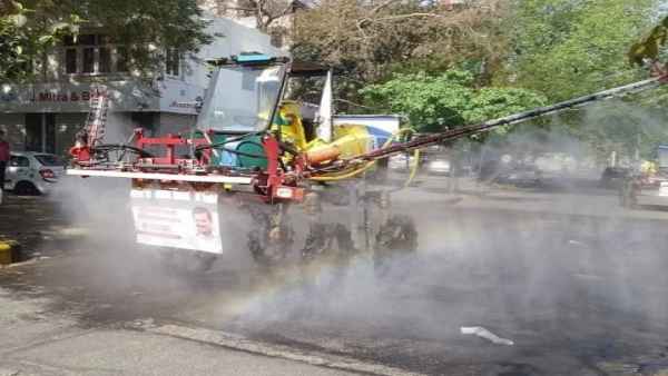जाने के अंतर्गत किया जा रहा सैनिटाइजेशन