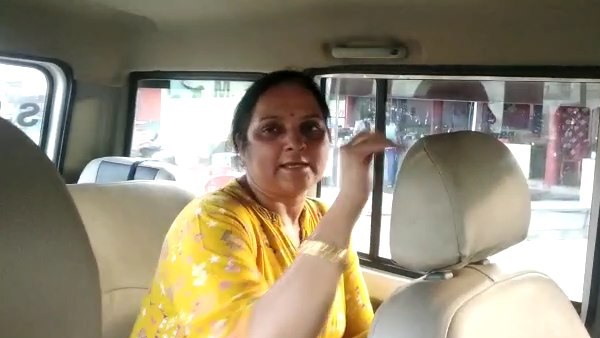  लाइसेंस घर रखा हुआ है...