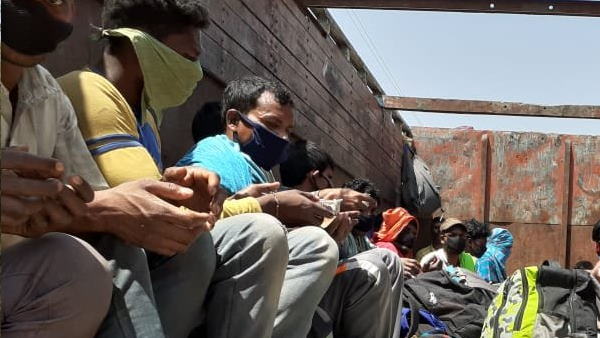 यूपी-हरियाणा सीमा पर पकड़े गए यूपी-हरियाणा सीमा पर पकड़े गए