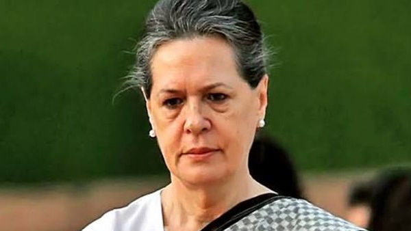 सोनिया गांधी समेत कई नेताओं ने फंड पर उठाए सवाल
