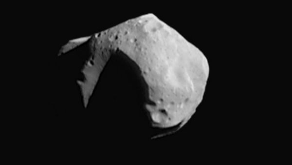 पृथ्वी को कोई खतरा नहीं है क्योंकि दूरी ज्यादा है पृथ्वी को कोई खतरा नहीं है क्योंकि दूरी ज्यादा है