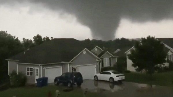 दक्षिणी अमेरिका में खराब मौसम अपने चरम पर