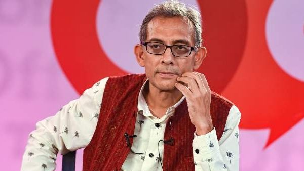 कोरोना संकट जल्द खत्म होता नहीं दिख रहा: बनर्जी