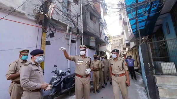 भीड़ एकत्रित करने, लाउडस्पीकर बजाने, जुलूस पर भी रोक