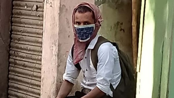 पुलिस ने पहुंचाया घर पुलिस ने पहुंचाया घर