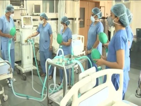 गुजरात में डॉक्टरों ने ढूंढा ये तोड़