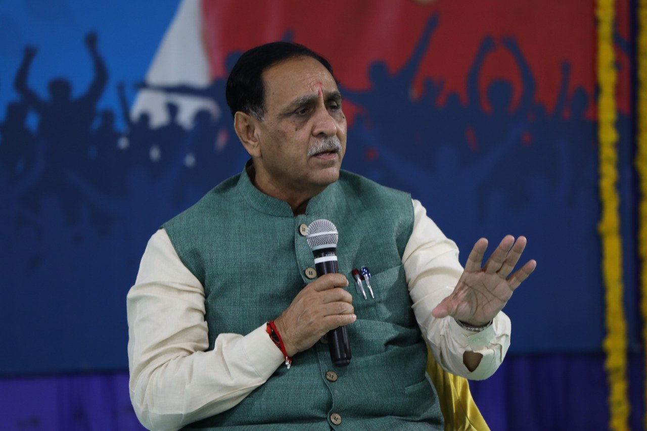 Rs 40 Crores Special Fund for Migrant Labourers at gujarat by CM Vijay Rupani