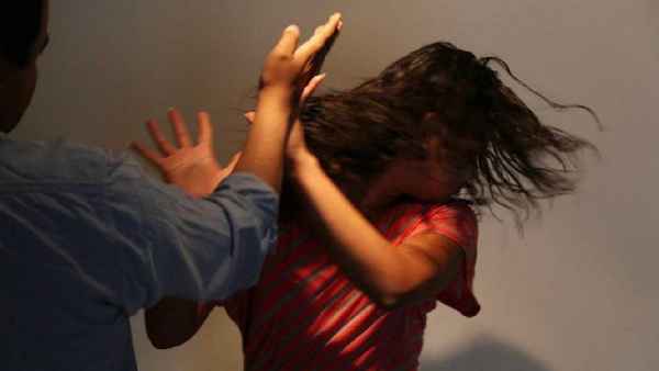 विवाहित महिलाओं की प्रताड़ना के सबसे ज्यादा केस दर्ज हुए विवाहित महिलाओं की प्रताड़ना के सबसे ज्यादा केस दर्ज हुए