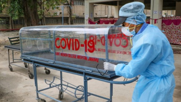 सेनिटाइजर मशीन ऐसे करती है काम