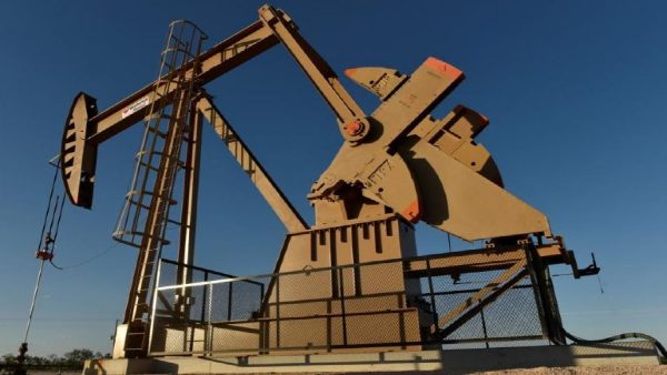 US में तेल कीमतों में गिरावट मई WTI वायदा अनुबंधों की समाप्ति है