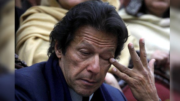 पाकिस्तान में उड़ीं लॉकडाउन की धज्जियां पाकिस्तान में उड़ीं लॉकडाउन की धज्जियां