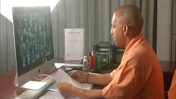 CM yogi adityanath reviewed the lockdown situation in uttar pradesh