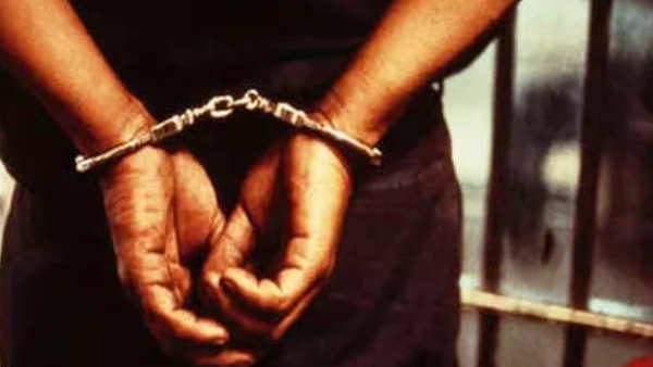 लंबी छानबीन के बाद पकड़ में आया लंबी छानबीन के बाद पकड़ में आया