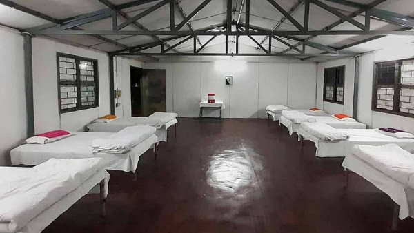 क्वारंटाइन सेंटर में रहता था आरोपित पति