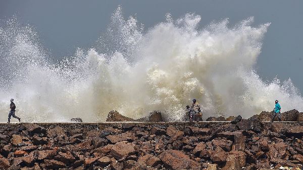 Amphan Cyclone Bangladesh Reports First Death Amphan Cyclone Bangladesh Reports First Death